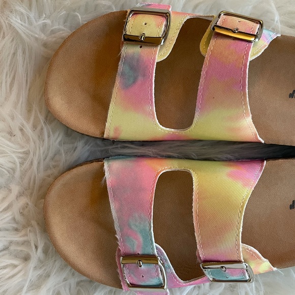 Tie Dye Footbed Sandals - Picture 16 of 16